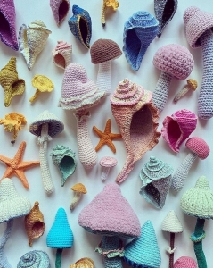 Crocheter inspired by the sea and mushrooms